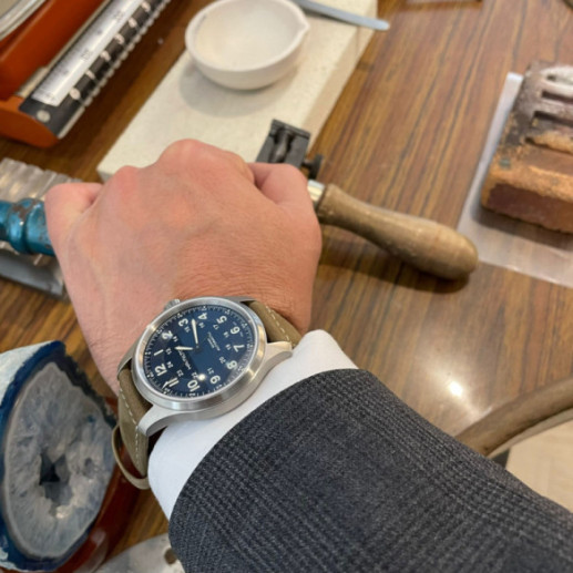 Hamilton Khaki Field Titanium Auto - Khaki Field 2
