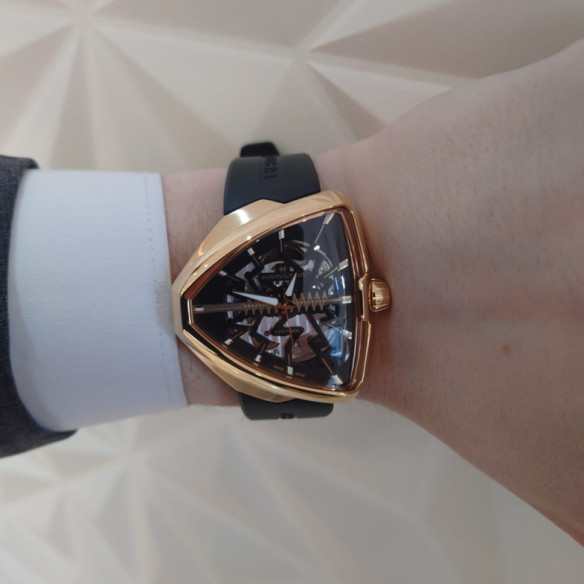 Hamilton Ventura Elvis80 Skeleton Auto - Ventura