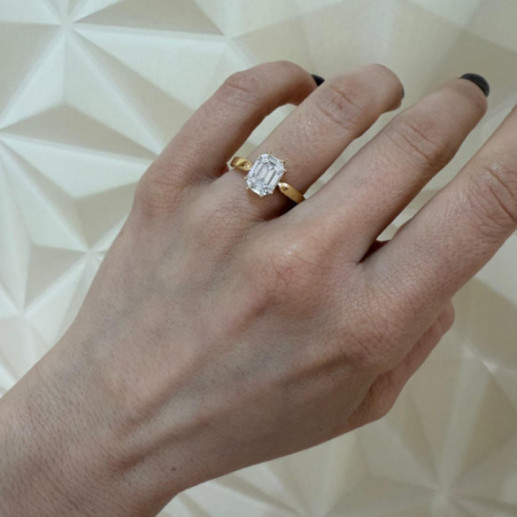 Anillo Diamante 0.70 Ct Talla Esmeralda Vrait Oro Amarillo - Talla Baguette 2