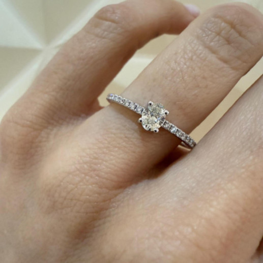 Anillo Compromiso Dafne Petit Diamante Oval 0.30 Oro Blanco - Anillos de Solitario 2