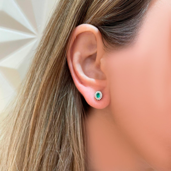 Emerald Earrings OVAL DETAIL - Emerald Earrings