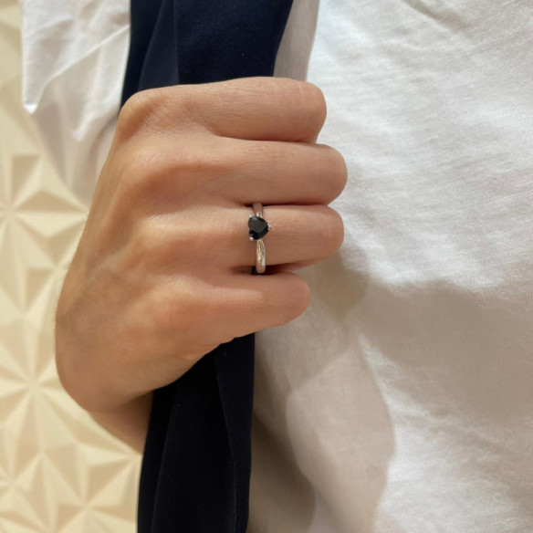 Anillo Zafiro Corazón Sangre Azul 0.50Ct - Bagues en saphir