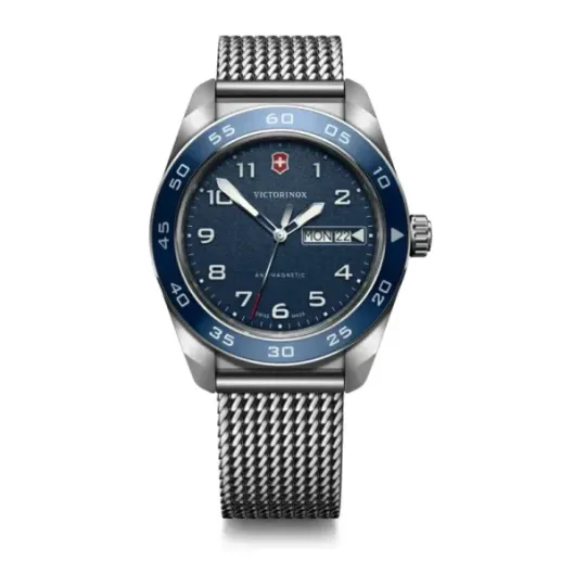 Victorinox Swiss Army Quartz. - FieldForce