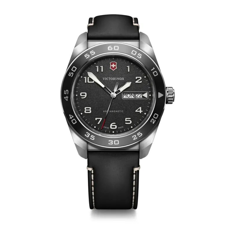 Victorinox Swiss Army Quartz. - Fieldforce