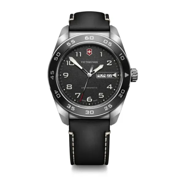 Victorinox Swiss Army Quartz. - Fieldforce
