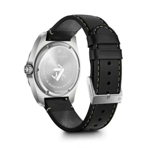 Victorinox Swiss Army Quartz. - Fieldforce