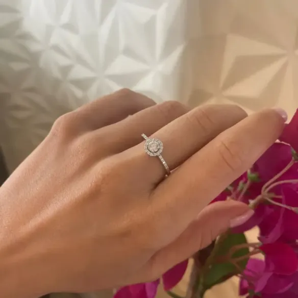 Carnation Diamond Solitaire Ring 0.30 - Brilliant Cut