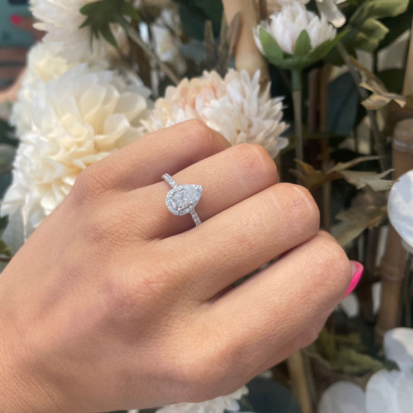 Pear Solitaire Diamond Ring 0.75 Carat - Talla Pera