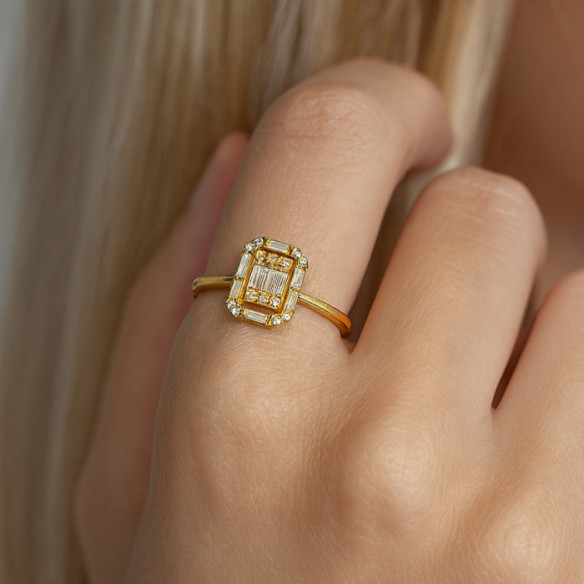 Anillo Diamantes Oro Amarillo Minerva - Talla Baguette