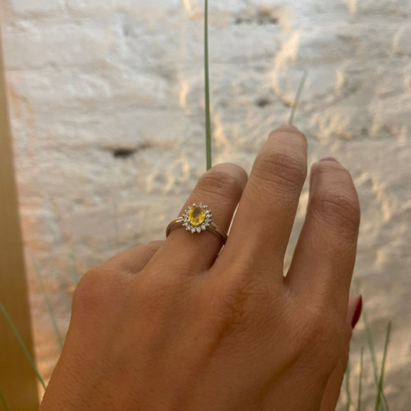 Anillo Zafiro Amarillo Dalia 0.90 - Impegno di anniversario degli anelli