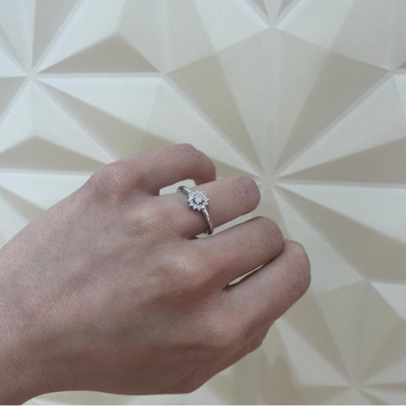 Anillo Diamantes Margarita 0.15 - Talla Brillante