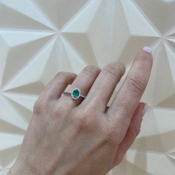 Dahlia Sunset Green Emerald Ring 0.60 - Green engagement rings
