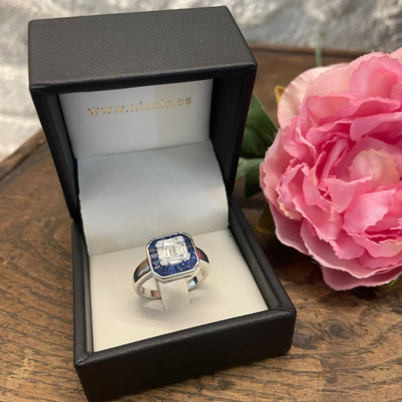 Anillo Zafiros y Diamantes Oro Blanco Square - Saphiringe