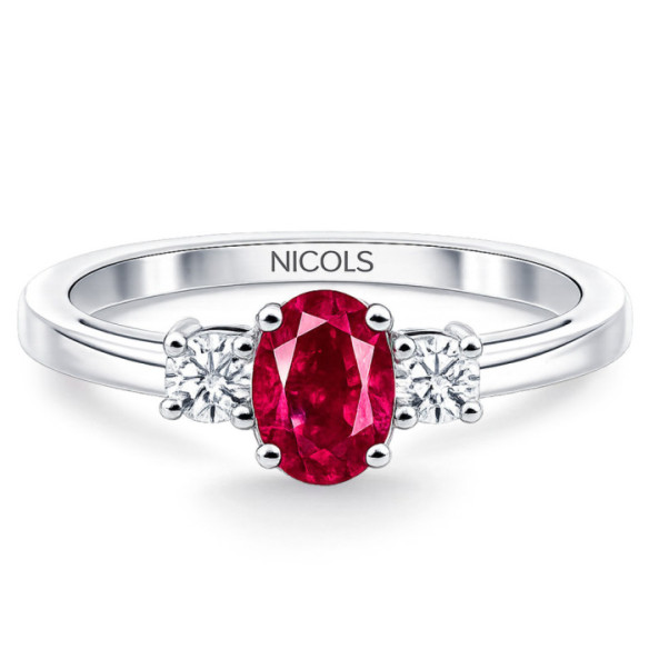 Anillo Rubí y Diamantes Tresillo Oro Blanco Sunset Oval - Anillos de Compromiso Rojo