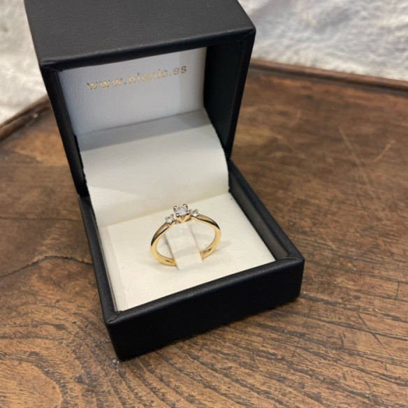 Megan Trilogy Ring 0.25 Yellow Gold - Brilliant Cut