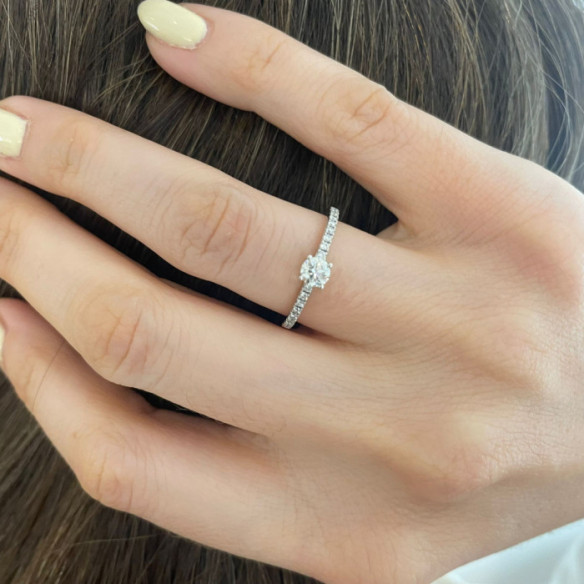 Anillo Dafne Petit Diamante 0.30 - ANéIS