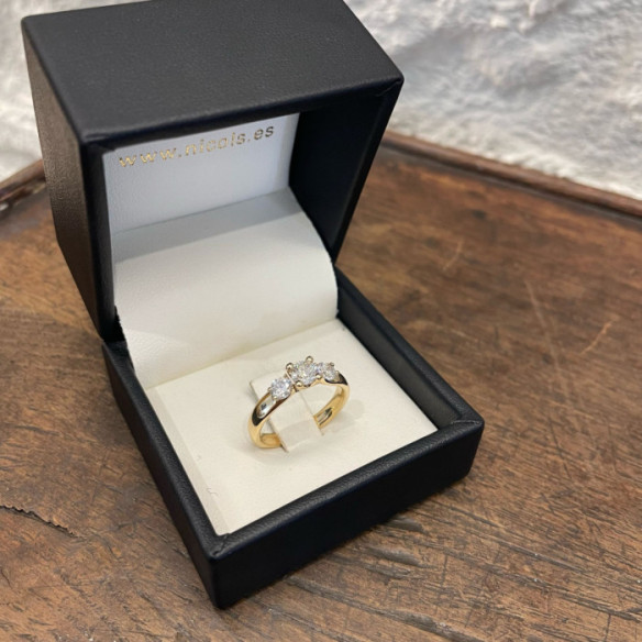 Anillo Megan Trilogy 0.80 Oro Amarillo - Talla Brillante