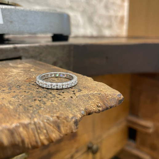 Alianza Completa Eternity Diamantes 1,15 a 1,3 Quilates 2