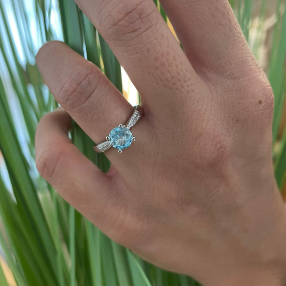 Gold and Zircon Ring Blue LONE 1.50 NICOLE 99928928118